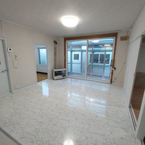 登別市新川町3丁目10-3戸建の内装