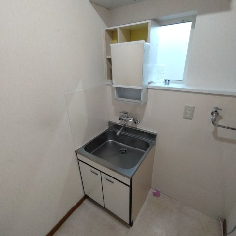 登別市新川町3丁目10-3戸建のキッチン