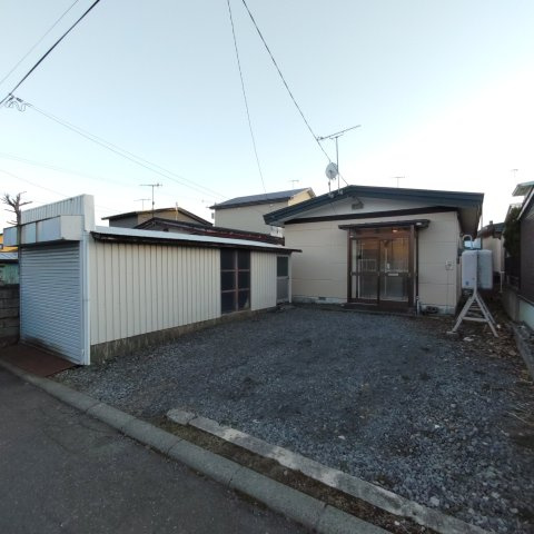 登別市新川町3丁目10-3戸建の駐車場