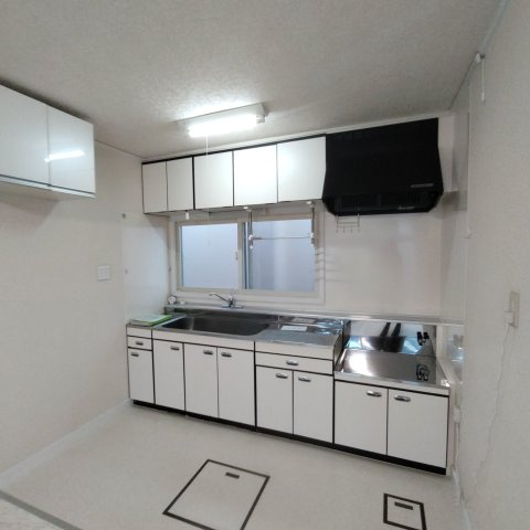 登別市新川町3丁目10-3戸建のキッチン