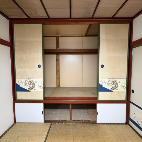 登別市栄町４丁目25-14戸建の収納