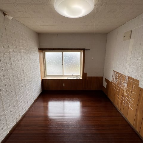 室蘭市八丁平2丁目34-8戸建の居間・リビング