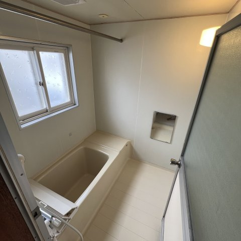 室蘭市八丁平2丁目34-8戸建の浴室