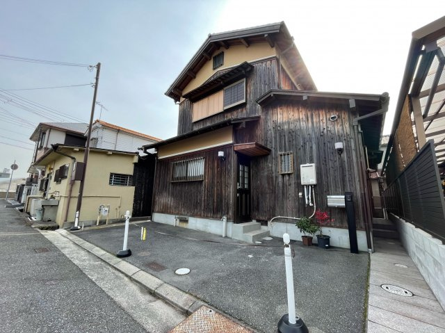 西新町１丁目戸建の外観