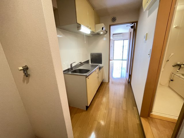 プレシアの内装