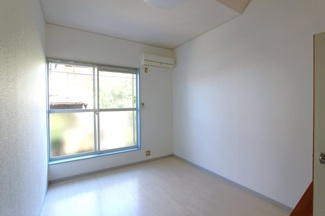 【居間・リビング】 | ニューライフ（二宮） | 意外と珍しい収納付きのロフト付き物件