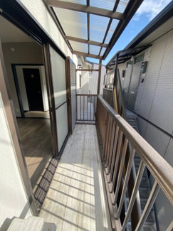 【バルコニー】 | バルコニーに洗濯置場有り