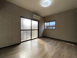 【居間・リビング】