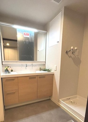 【洗面所】 | エイヴィスタワー西宮