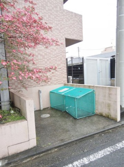 【その他共用部分】 | 敷地内ごみ置き場でごみ出しもらくらく～♪忙しい社会人さんや主婦さんにもうってつけ！