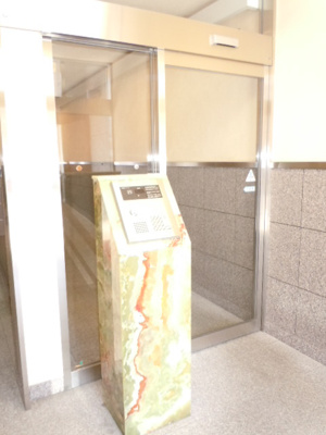 【エントランス】 | ランドステージM