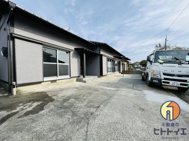 三潴郡大木町中古住宅の駐車場