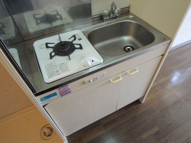 J・Kビルのキッチン|ガスコンロ1口付き【J・Kビル】