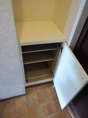 J・Kビルの設備|シューズボックス完備【J・Kビル】