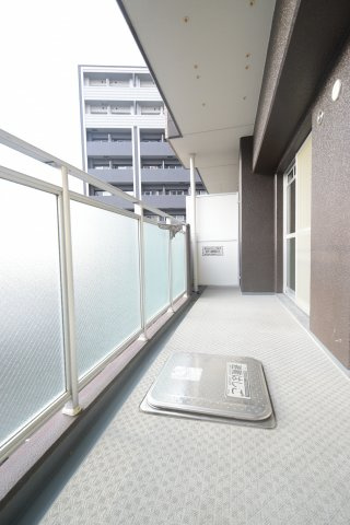 ラピュタ九条のバルコニー