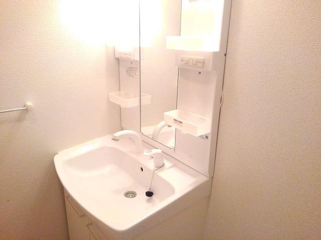 クレメントＡの独立洗面台|洗面所