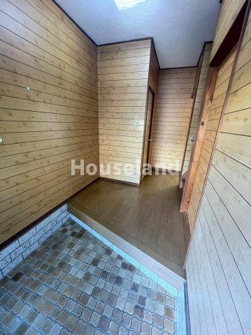 岩出市新田広芝戸建Ⅰの玄関