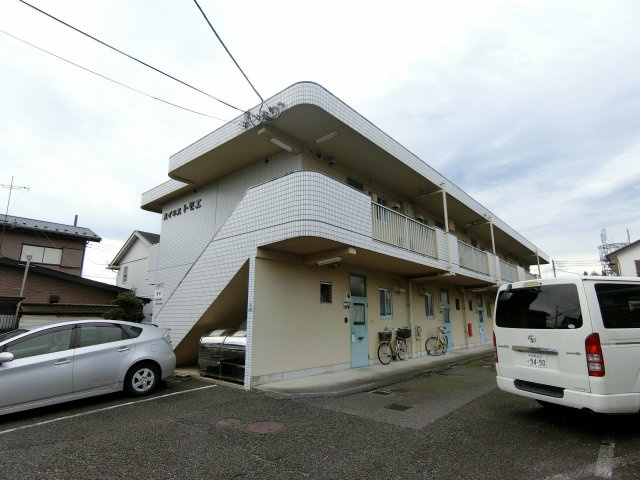 ハイネスともえの外観
