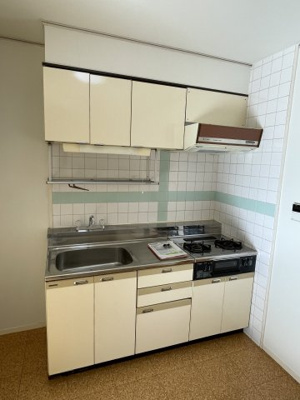 【キッチン】 | エラール駒場 | ★グリル付きのシステムキッチンでお料理もはかどります★