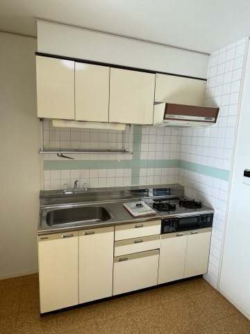 【キッチン】 | エラール駒場 | ★グリル付きのシステムキッチンでお料理もはかどります★