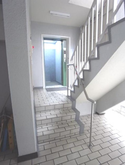 【エントランス】