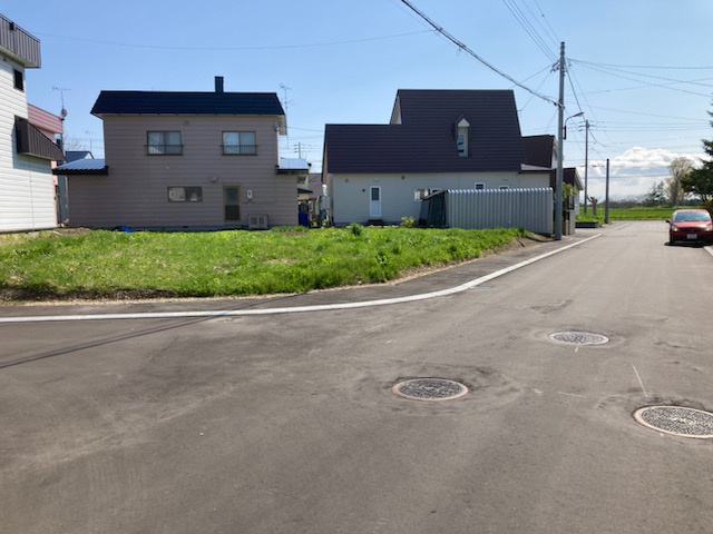 岩見沢市幌向南3-4の周辺|北西側の道路です♪