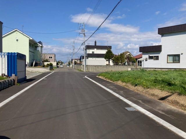 岩見沢市幌向南3-4の周辺|北西側の道路です♪