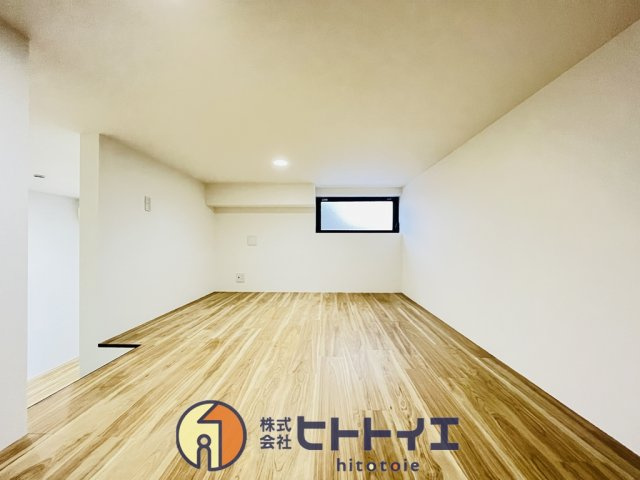 RENATUS CALERO(リナトゥス カレロ)の寝室|主寝室としても利用できる約6.8畳洋室です。