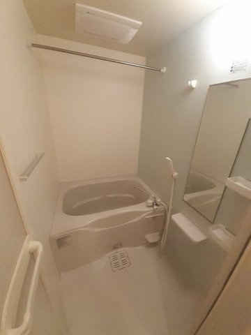 サニーリブＡ棟の浴室