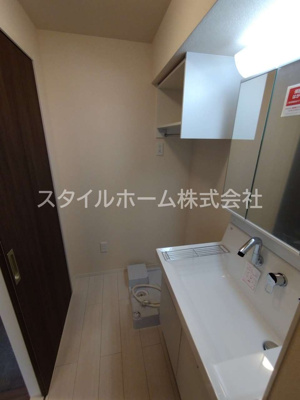 【洗面所】 | ＲＩＮＧ　ＳＥＬＥＣＴ | 別部屋写真です。