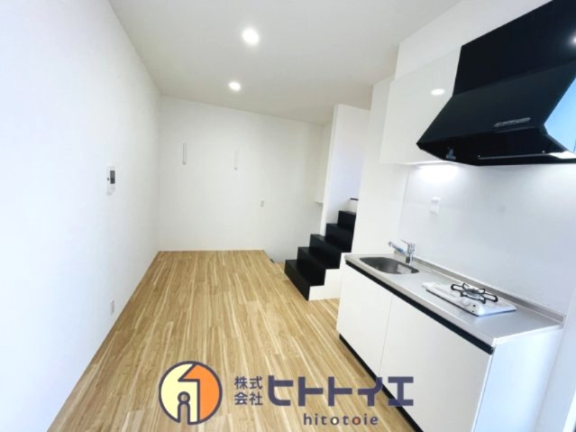 RENATUS CALERO(リナトゥス カレロ)の居間・リビング|通風・採光を考慮した快適な住まいをご覧ください