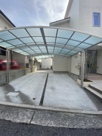 中古戸建　毘沙門台３丁目の駐車場