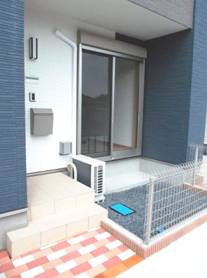 【エントランス】 | ヴィヴァーチェ