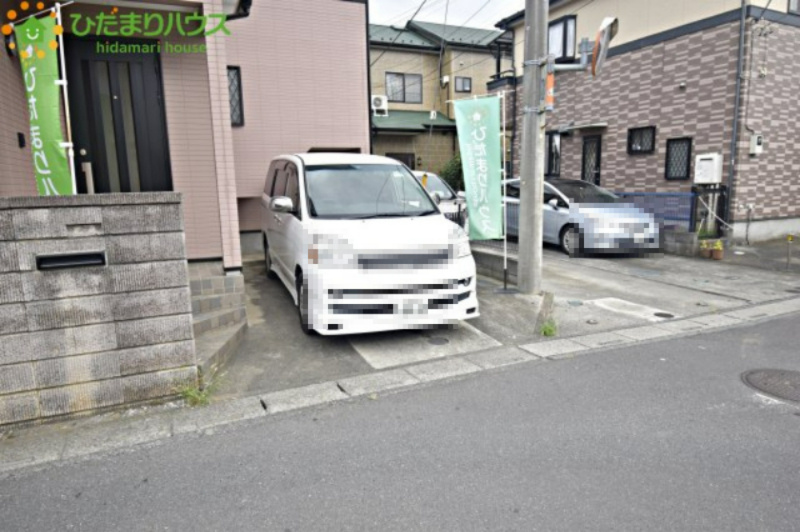 西区三橋6丁目　中古一戸建て　②の駐車場