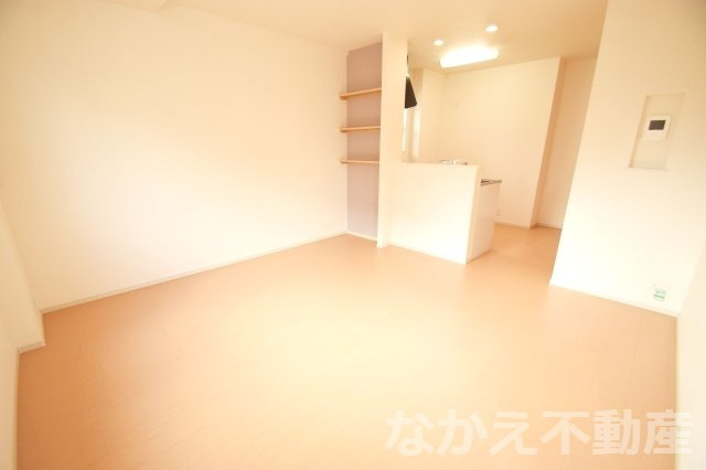 【居間・リビング】 | こちらのリビングで趣味の時間をお楽しみください