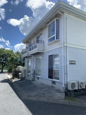 【外観】 | シャン琵琶湖 | 角地に建っているので日当たりもおすすめのひとつです。