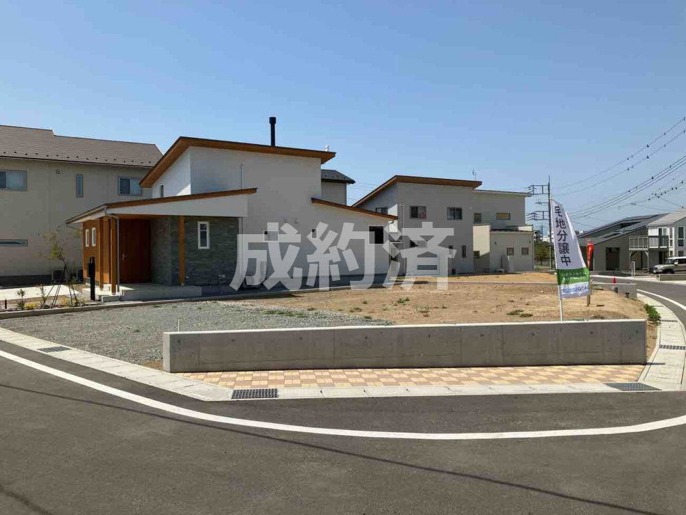 前橋市江木町住宅用売地の前面道路含む現地写真
