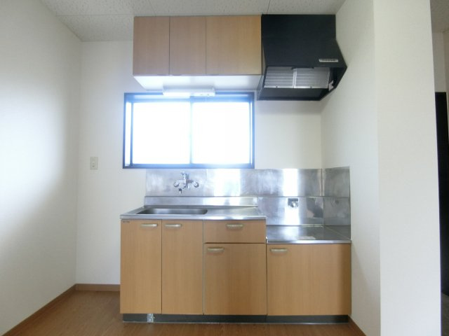 パルディアBのキッチン|イメージB203号室の写真（反転あり）