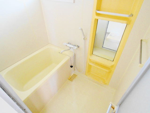 サニーハイム洋光 A棟の浴室