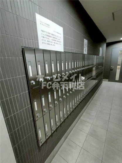 【その他共用部分】 | エスリード弁天町南 | TVモニター付きインターホンです
