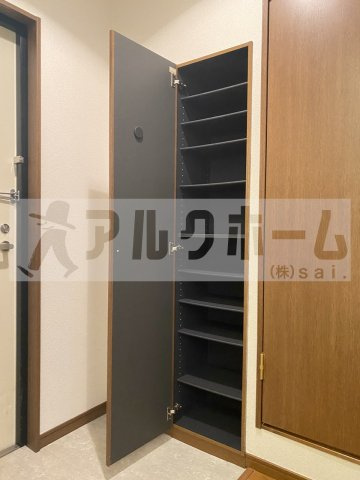 アンプルールフェールREALIF(リアライフ)の玄関