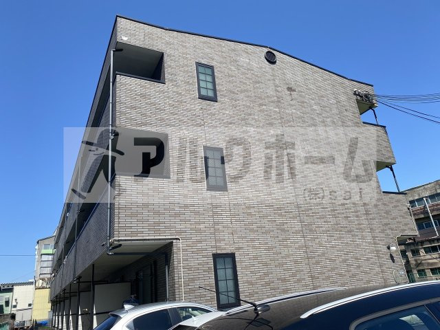 アンプルールフェールREALIF(リアライフ)の外観