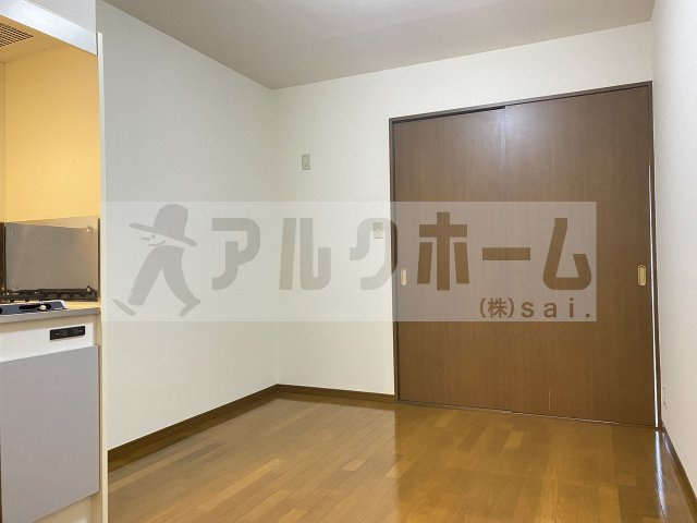 アンプルールフェールREALIF(リアライフ)の居間・リビング