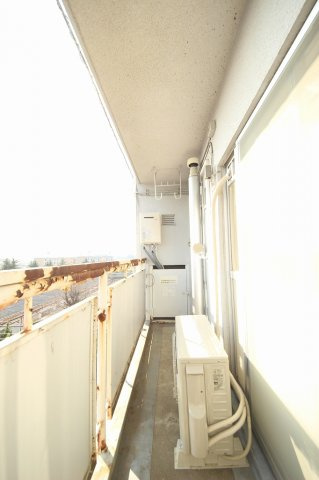 ビレッジハウス奈良部2号棟のバルコニー|同施工会社同型タイプの別のお部屋です
