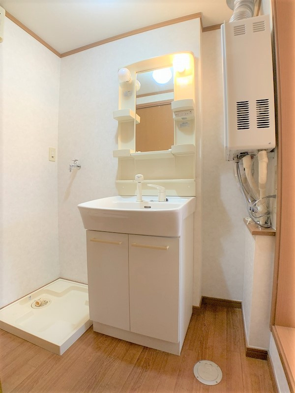 スクエアDの独立洗面台