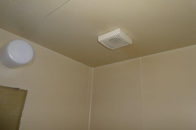エルディム倉敷Aの浴室|浴室換気扇