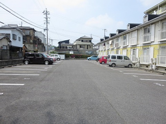 【駐車場】