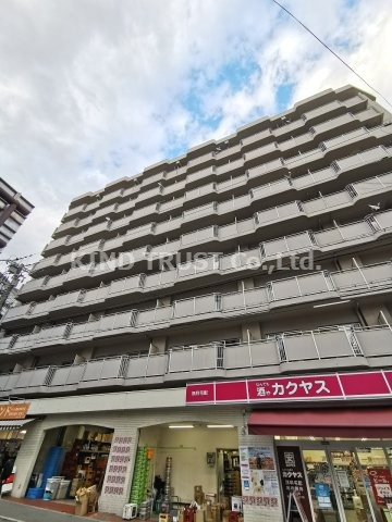 山本興産ビルの外観|落ち着いた雰囲気の外観です