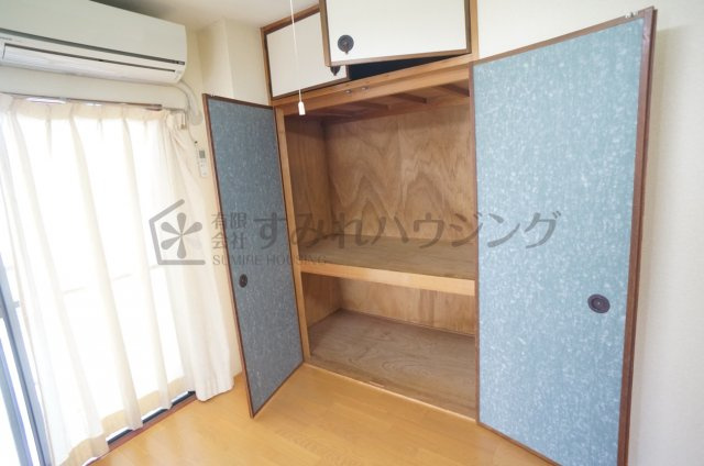 サンハイツ坂末の収納