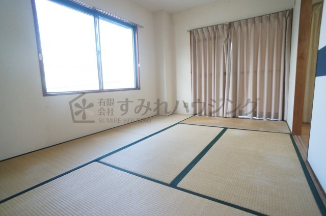 サンハイツ坂末の和室